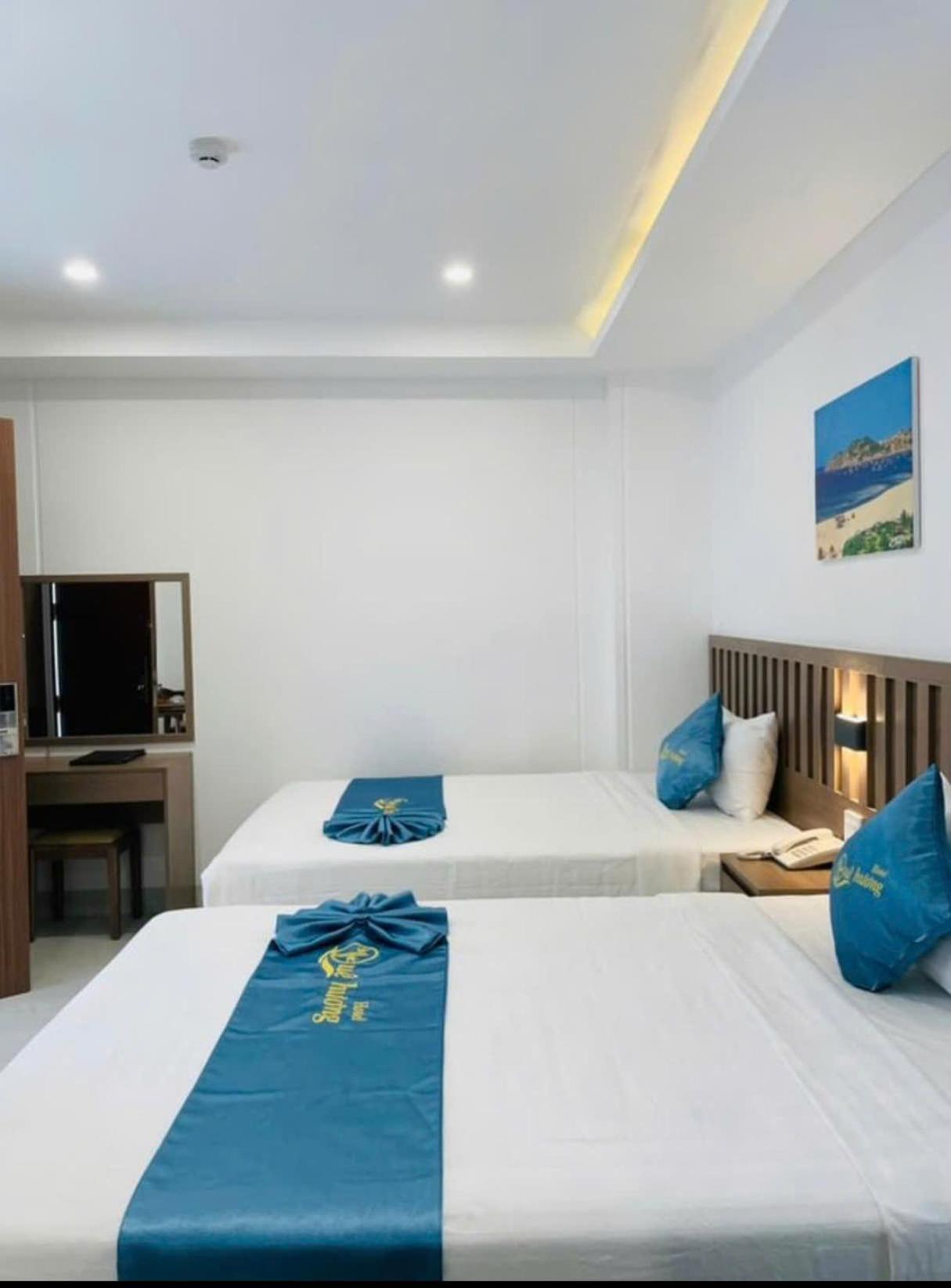 Que Huong Hotel Quy Nhon Exterior foto