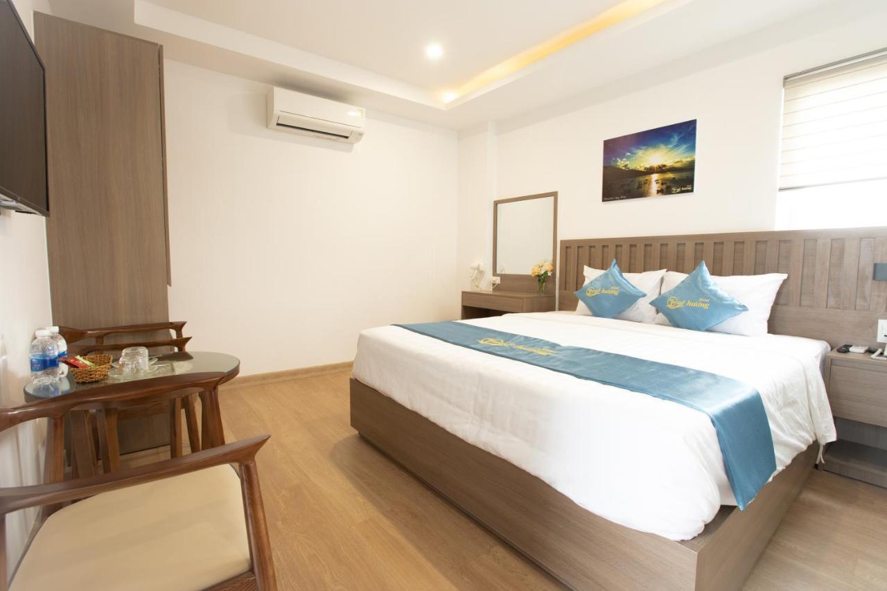 Que Huong Hotel Quy Nhon Exterior foto